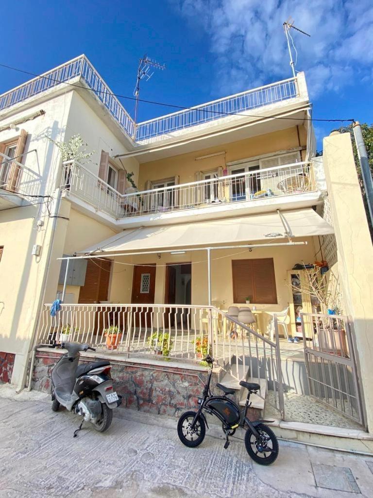 Appartement Vue Sur Mer Soul Family, Egine Aegina Exterior foto